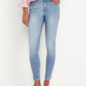 Old Navy Rockstar Super Skinny Jeans with Mid-Rise Fit